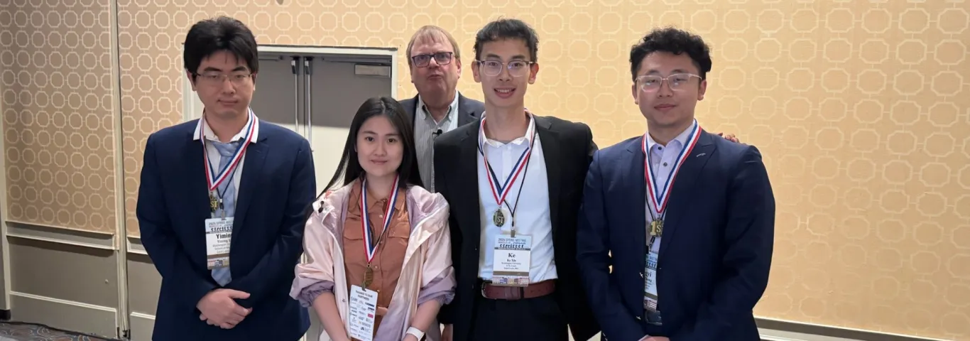 Zhichen Xu at the 2025 ENAR DataFest with her co-researchers
