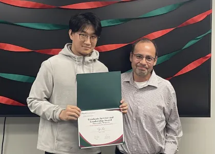 José Figueroa-López with awardee Yi Luo