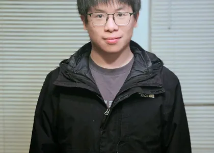 Tianwei Zhou Headshot
