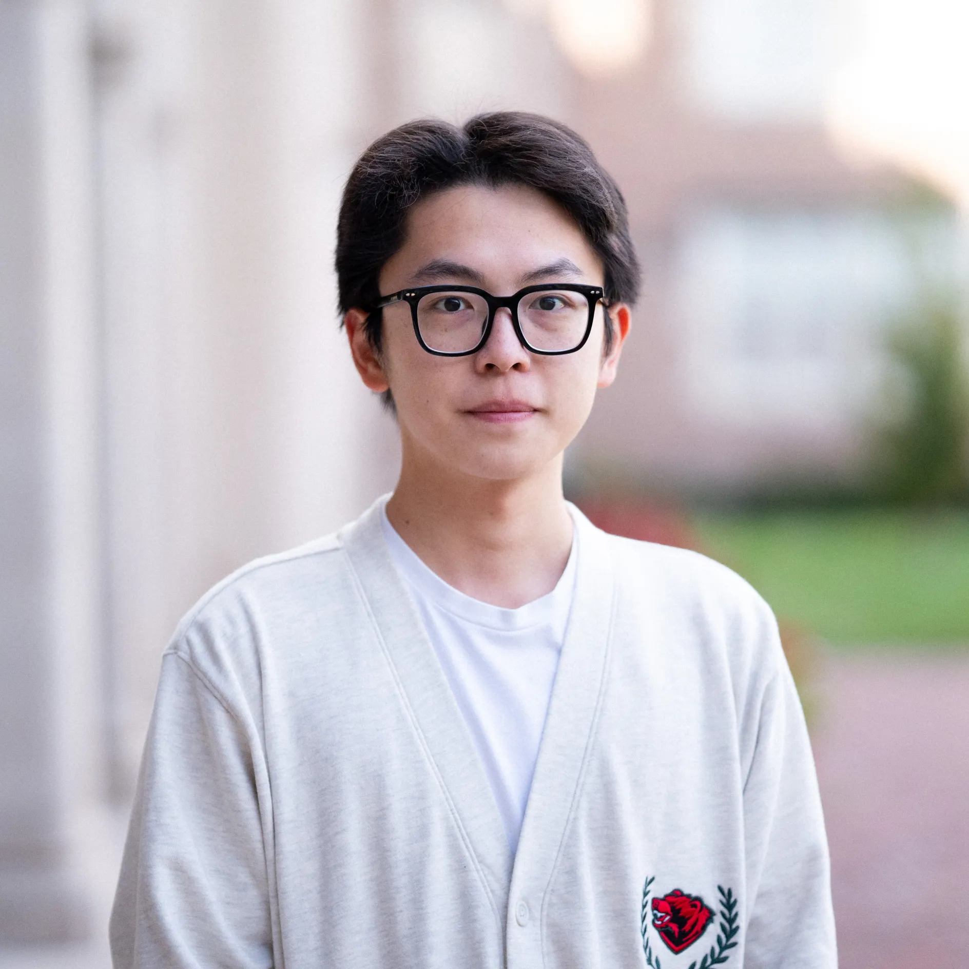 Ran Hu Headshot