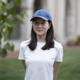 Runyan Xin Headshot