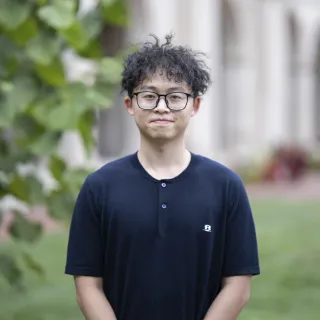 Yueyi Li