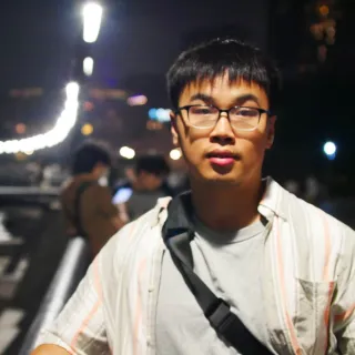 Xin Lu Headshot