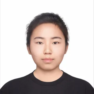 Qianna Zhu Headshot